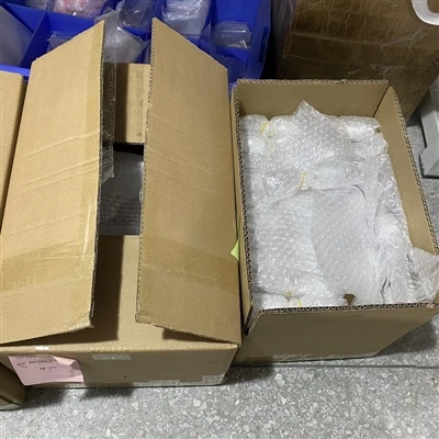 Embalatge i enviament de peces d'alumini CNC